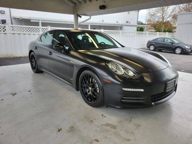 2016 Porsche Panamera 4 Edition AWD photo