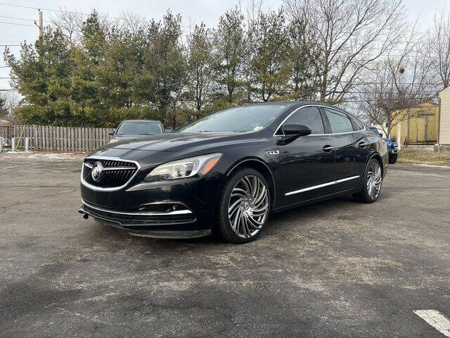 2017 Buick LaCrosse Essence FWD photo