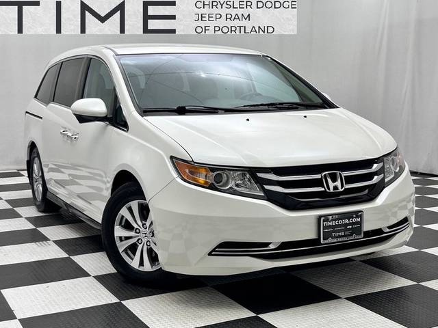 2016 Honda Odyssey SE FWD photo