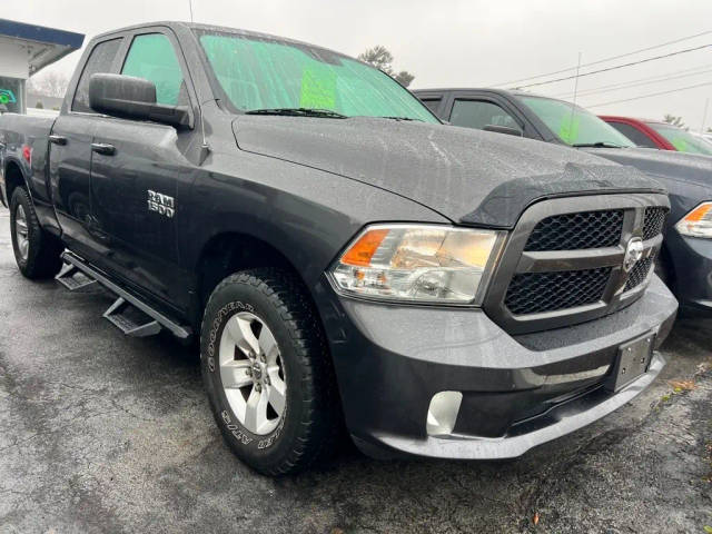 2017 Ram 1500 Express 4WD photo