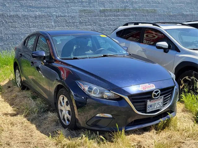 2016 Mazda 3 i Sport FWD photo