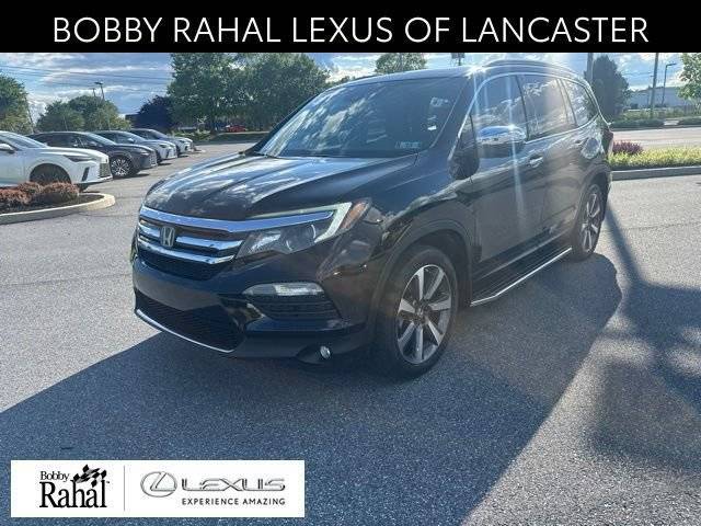 2016 Honda Pilot Touring AWD photo