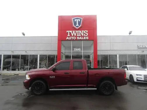 2017 Ram 1500 Express 4WD photo