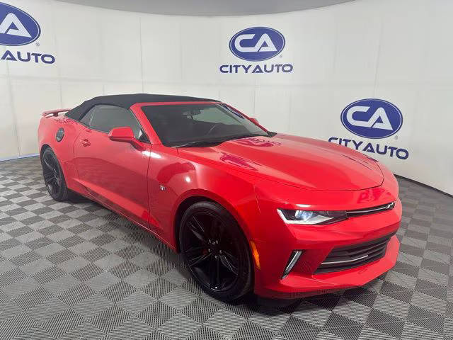 2017 Chevrolet Camaro 1LT RWD photo