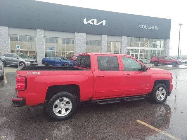 2017 Chevrolet Silverado 1500 LT 4WD photo