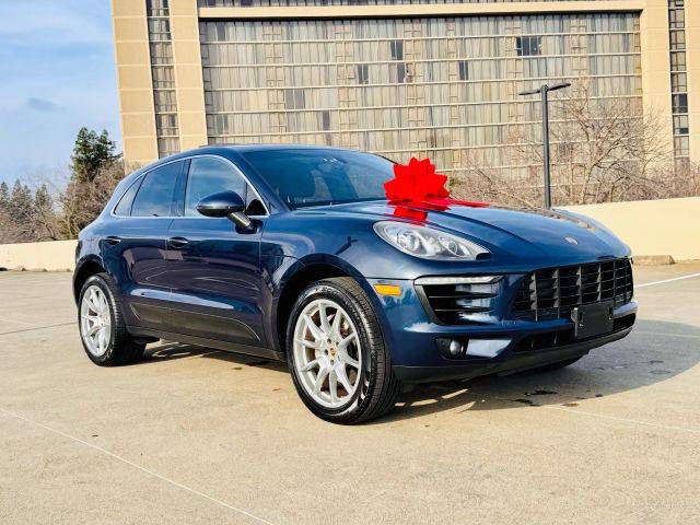 2016 Porsche Macan S AWD photo