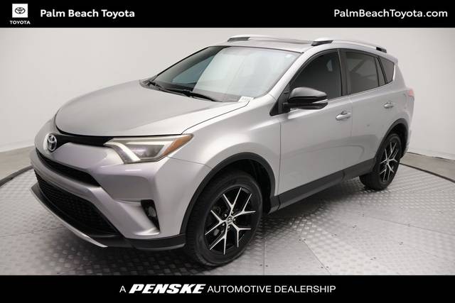 2016 Toyota RAV4 SE FWD photo