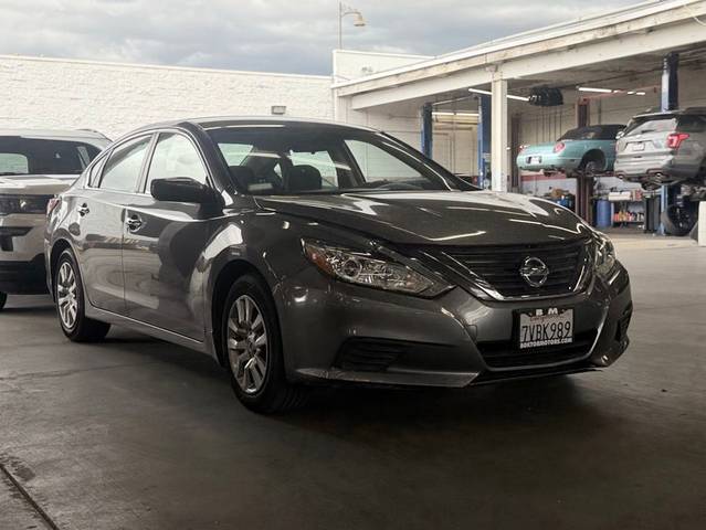 2016 Nissan Altima 2.5 S FWD photo
