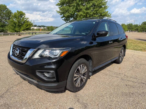 2017 Nissan Pathfinder S 4WD photo