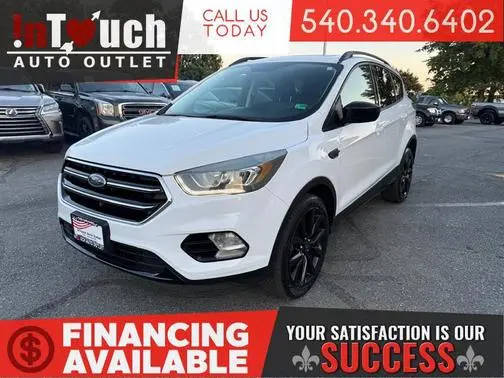 2017 Ford Escape SE FWD photo