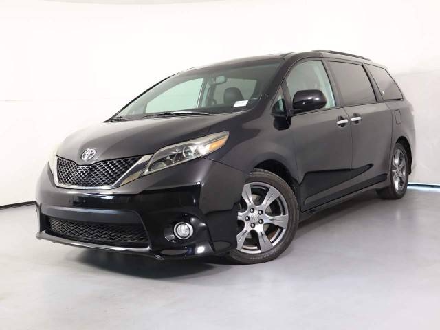 2017 Toyota Sienna SE FWD photo