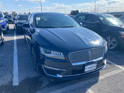 2017 Lincoln MKZ Reserve FWD photo