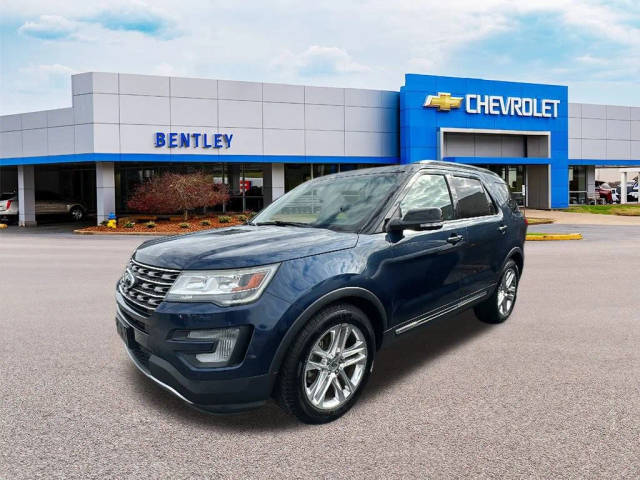 2017 Ford Explorer XLT FWD photo