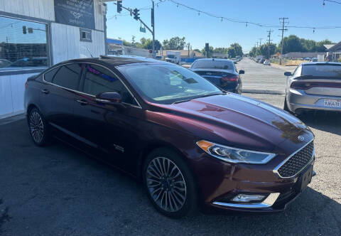 2017 Ford Fusion Energi Platinum FWD photo