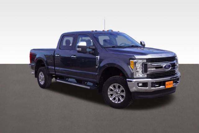 2017 Ford F-250 Super Duty XLT 4WD photo