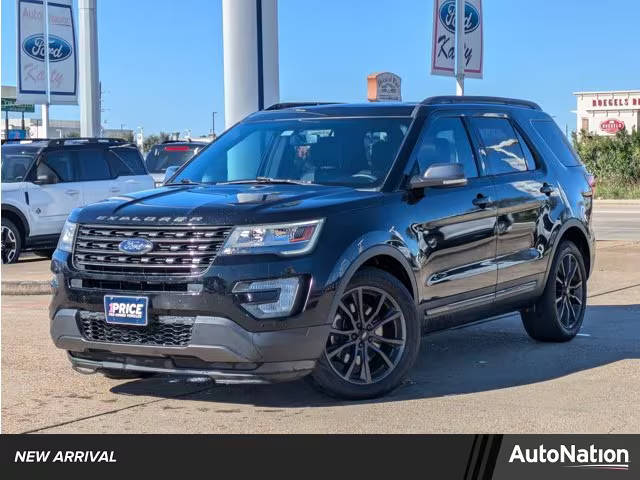 2017 Ford Explorer XLT FWD photo