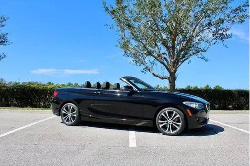 2017 BMW 2 Series 230i RWD photo