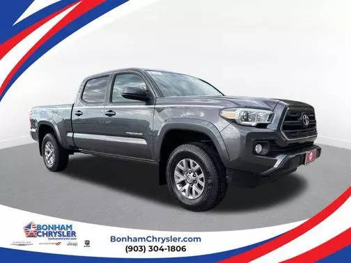 2017 Toyota Tacoma SR5 4WD photo