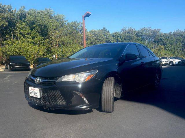 2017 Toyota Camry SE FWD photo