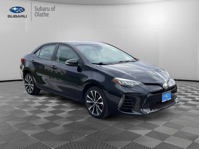 2017 Toyota Corolla SE FWD photo