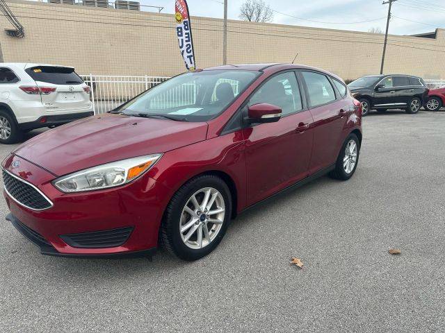 2016 Ford Focus SE FWD photo