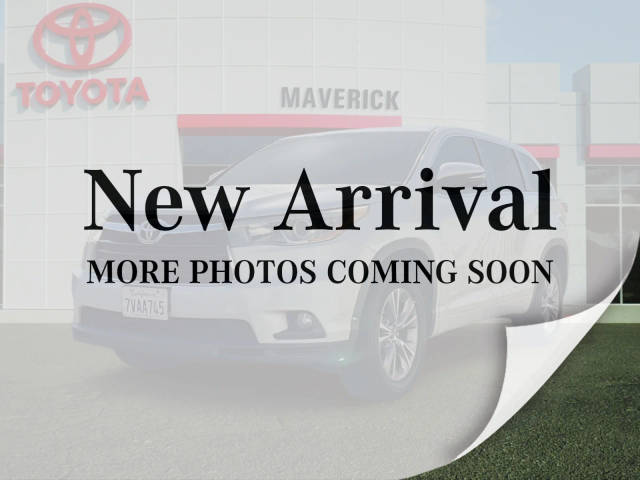 2016 Toyota Highlander LE Plus FWD photo