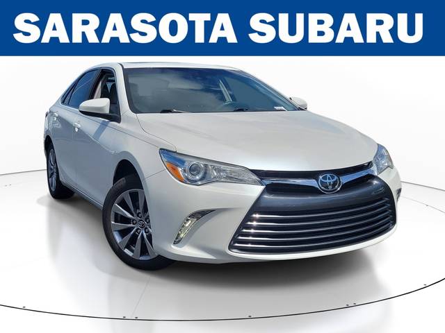 2017 Toyota Camry XLE FWD photo