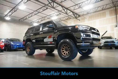 2016 Toyota 4Runner Limited 4WD photo