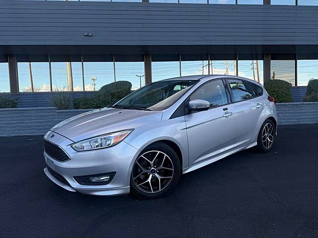 2016 Ford Focus SE FWD photo