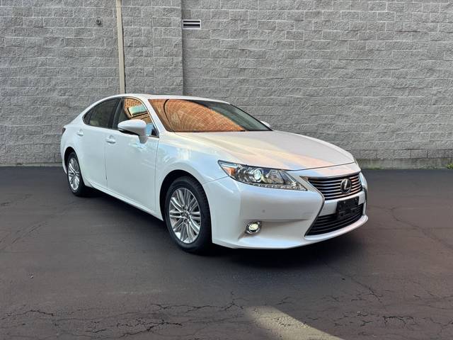 2015 Lexus ES FWD photo