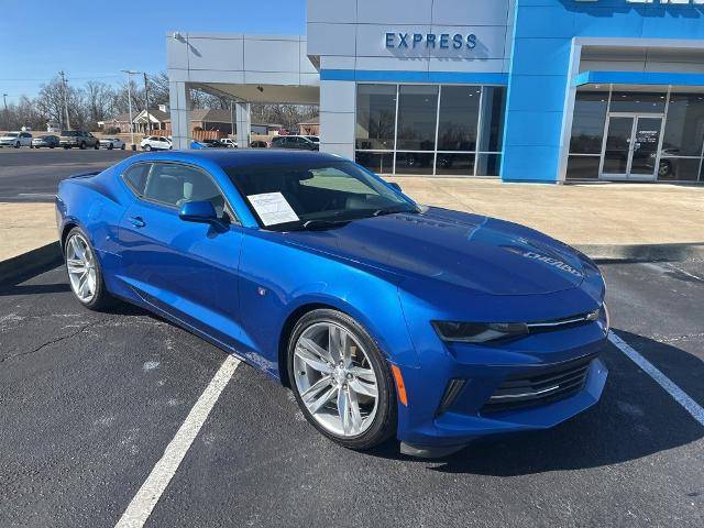 2017 Chevrolet Camaro 1LT RWD photo