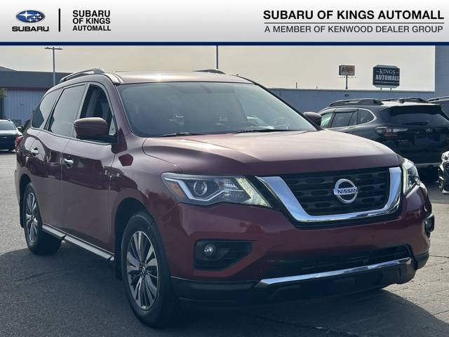 2017 Nissan Pathfinder SL 4WD photo