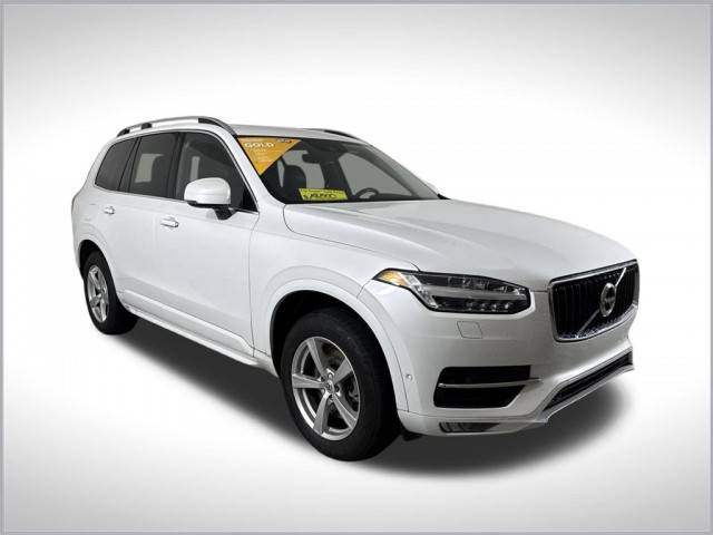 2017 Volvo XC90 Momentum AWD photo