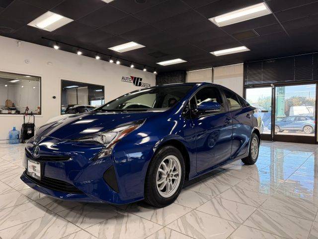 2017 Toyota Prius Two Eco FWD photo