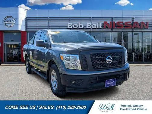 2017 Nissan Titan S 4WD photo