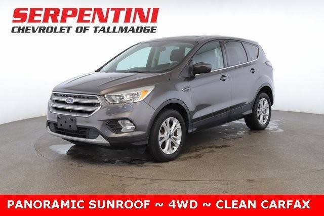 2017 Ford Escape SE 4WD photo