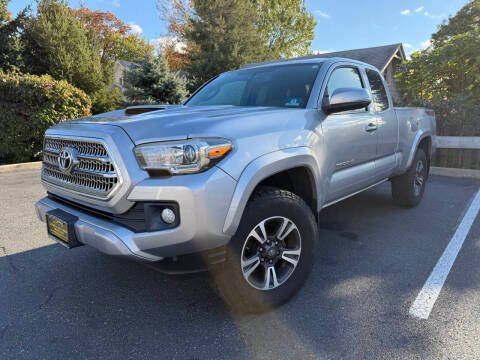 2017 Toyota Tacoma TRD Sport 4WD photo