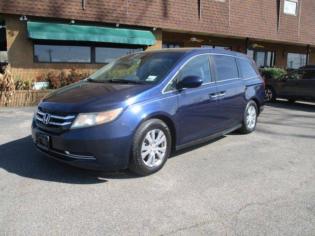 2016 Honda Odyssey SE FWD photo