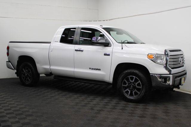 2017 Toyota Tundra Limited 4WD photo