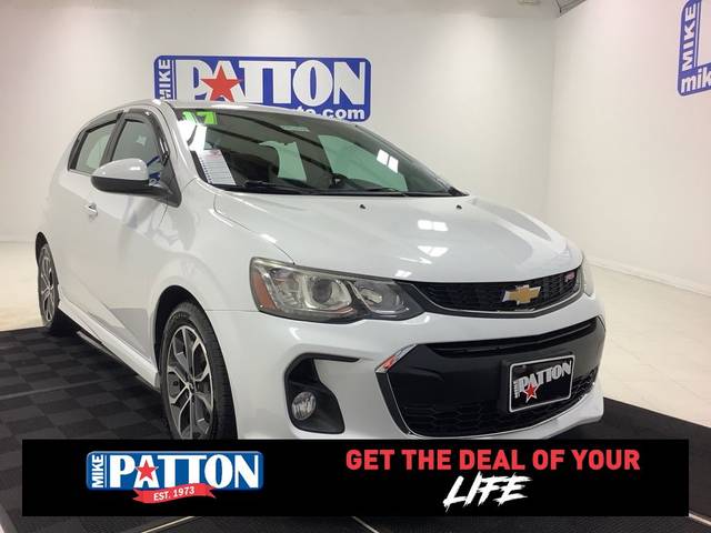 2017 Chevrolet Sonic LT FWD photo