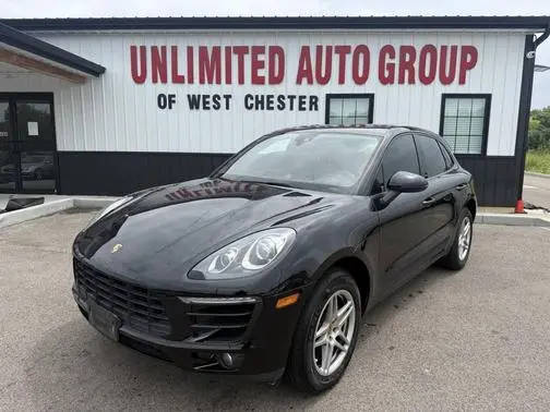 2017 Porsche Macan AWD photo