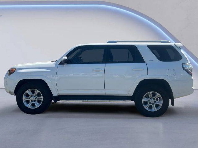 2016 Toyota 4Runner SR5 RWD photo