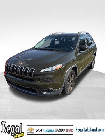 2017 Jeep Cherokee Latitude FWD photo