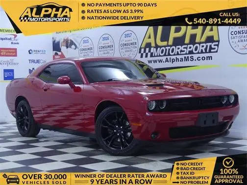 2016 Dodge Challenger SXT RWD photo