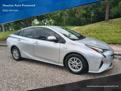 2017 Toyota Prius Three FWD photo