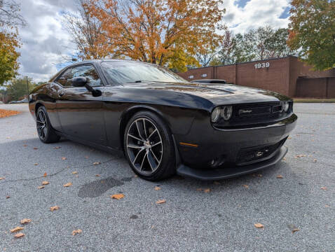 2016 Dodge Challenger 392 Hemi Scat Pack Shaker RWD photo