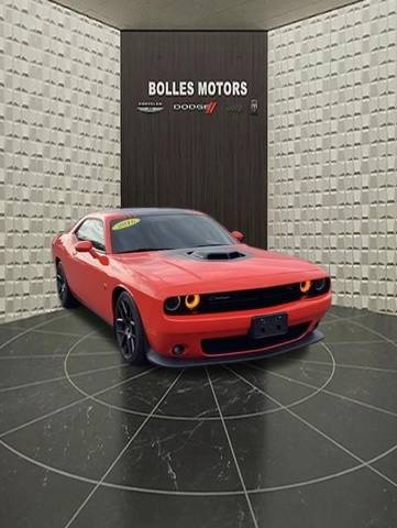 2016 Dodge Challenger 392 Hemi Scat Pack Shaker RWD photo