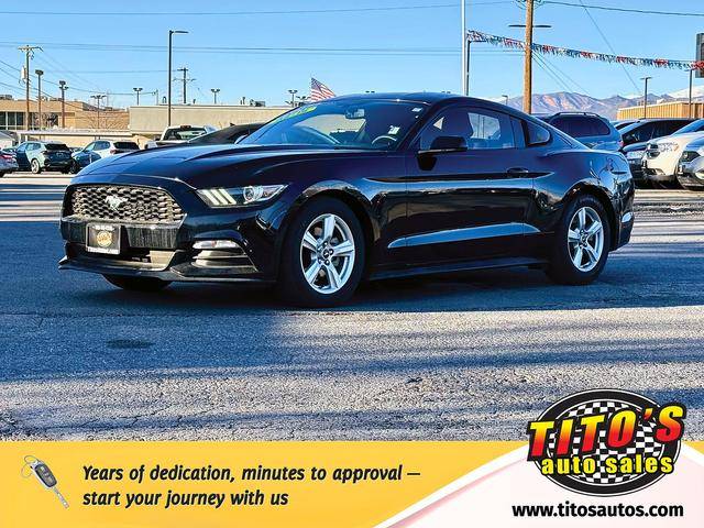 2017 Ford Mustang V6 RWD photo
