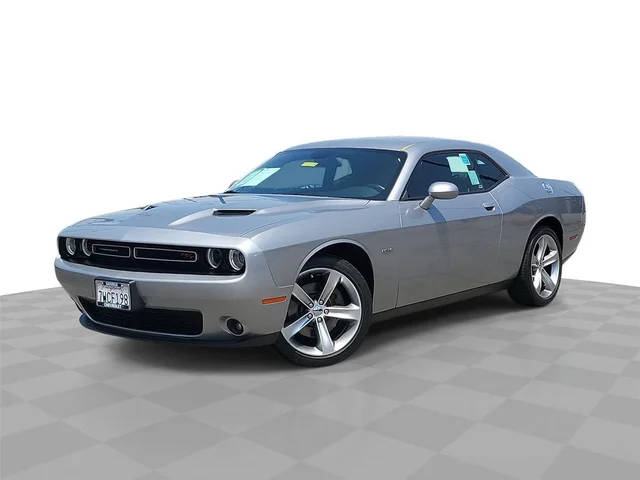 2016 Dodge Challenger R/T RWD photo