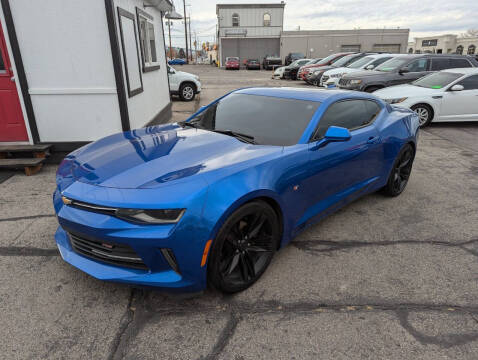 2017 Chevrolet Camaro 1LT RWD photo